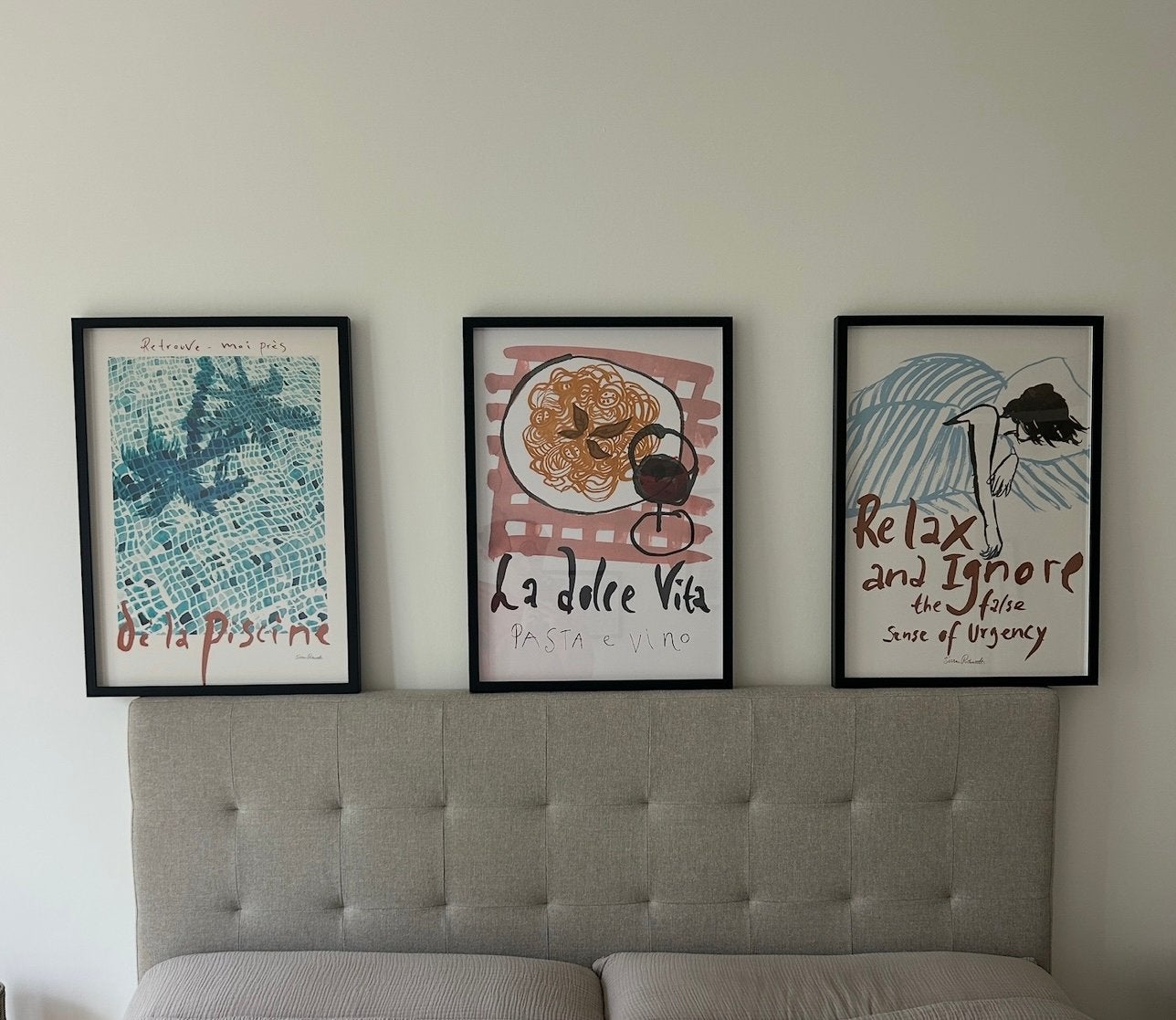 3 posters in houten zwarte lijst (50cm x 70cm), Ophalen of Verzenden, Zo goed als nieuw