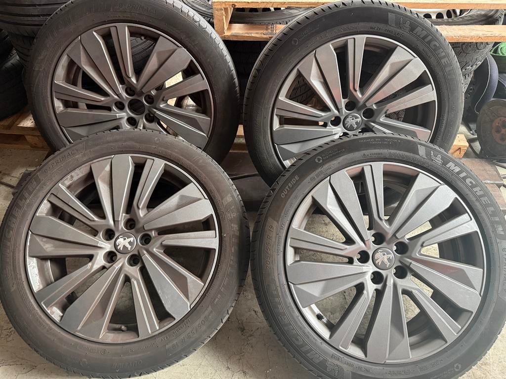 Peugeot 3008 5008 velgen 19 inch met Michelin banden, Auto-onderdelen, Banden en Velgen, Gebruikt, Banden en Velgen, 205 mm, Personenwagen