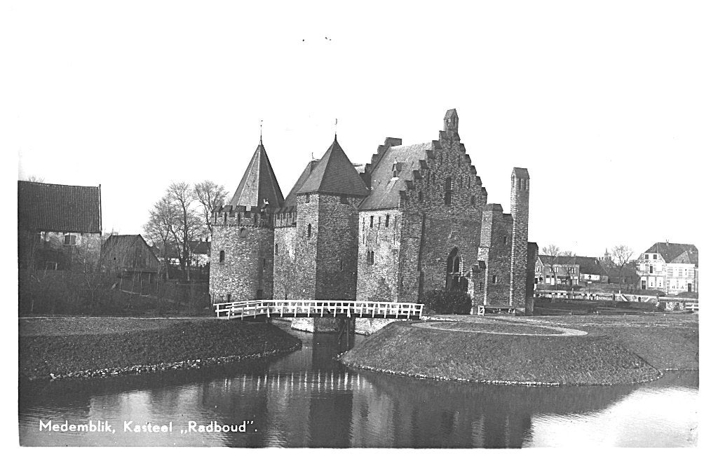700122 Medemblik NH jr 30 40 Kasteel Radboud Gelopen, Ophalen of Verzenden, 1920 tot 1940, Gelopen, Noord-Holland