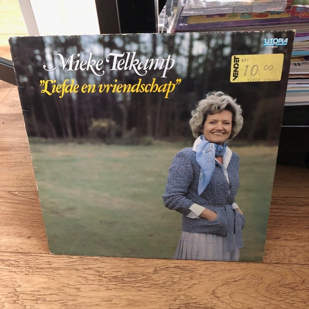 Mieke Telkamp - Liefde en Vriendschap, Ophalen of Verzenden, Gebruikt, Overige formaten, Levenslied of Smartlap