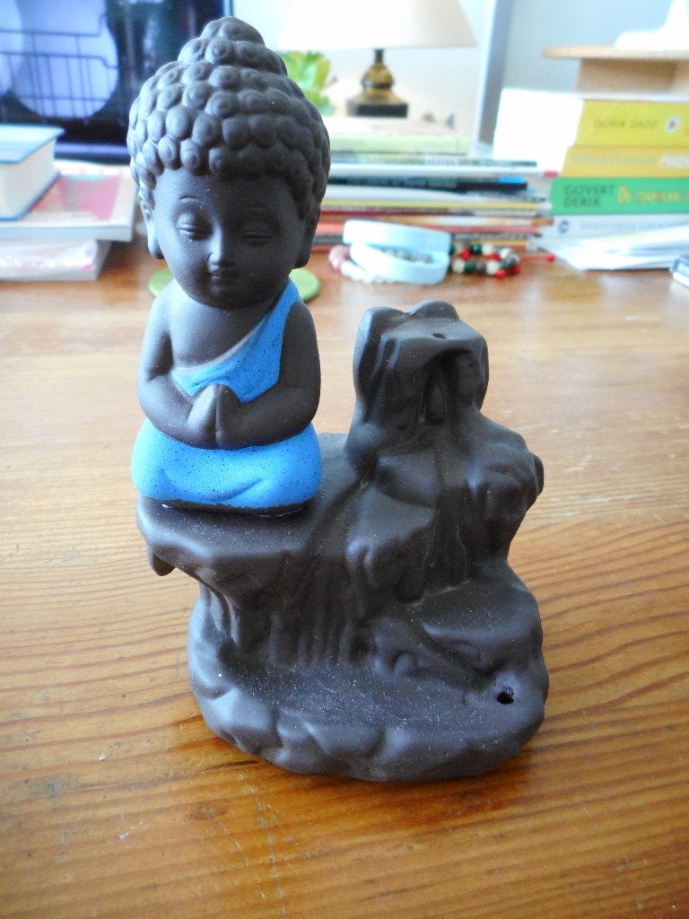 zittende boeddha op een berg en wierookhouder, Steen/keramiek, Nieuw, Ophalen of Verzenden, Meerkleurig