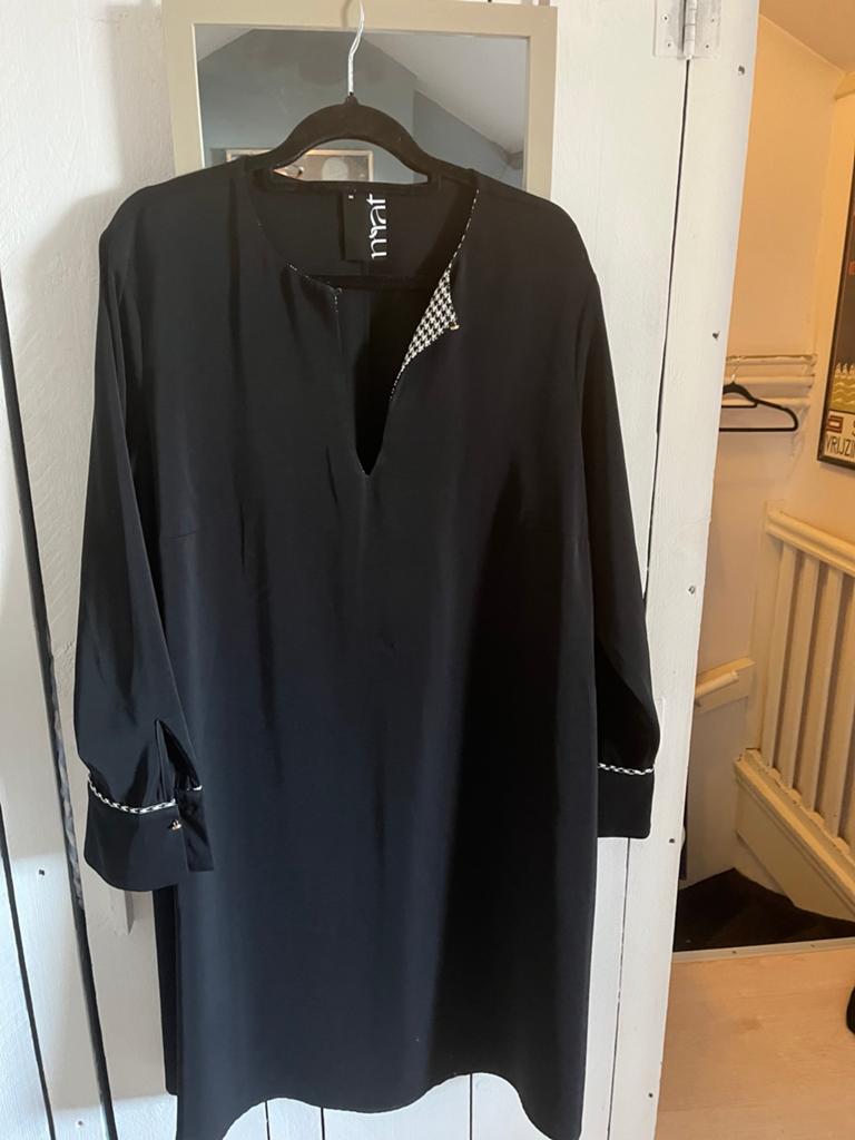 Mat fashion mooi luchtig jurkje m, Kleding | Dames, Ophalen of Verzenden, Zo goed als nieuw, Zwart, Jurk