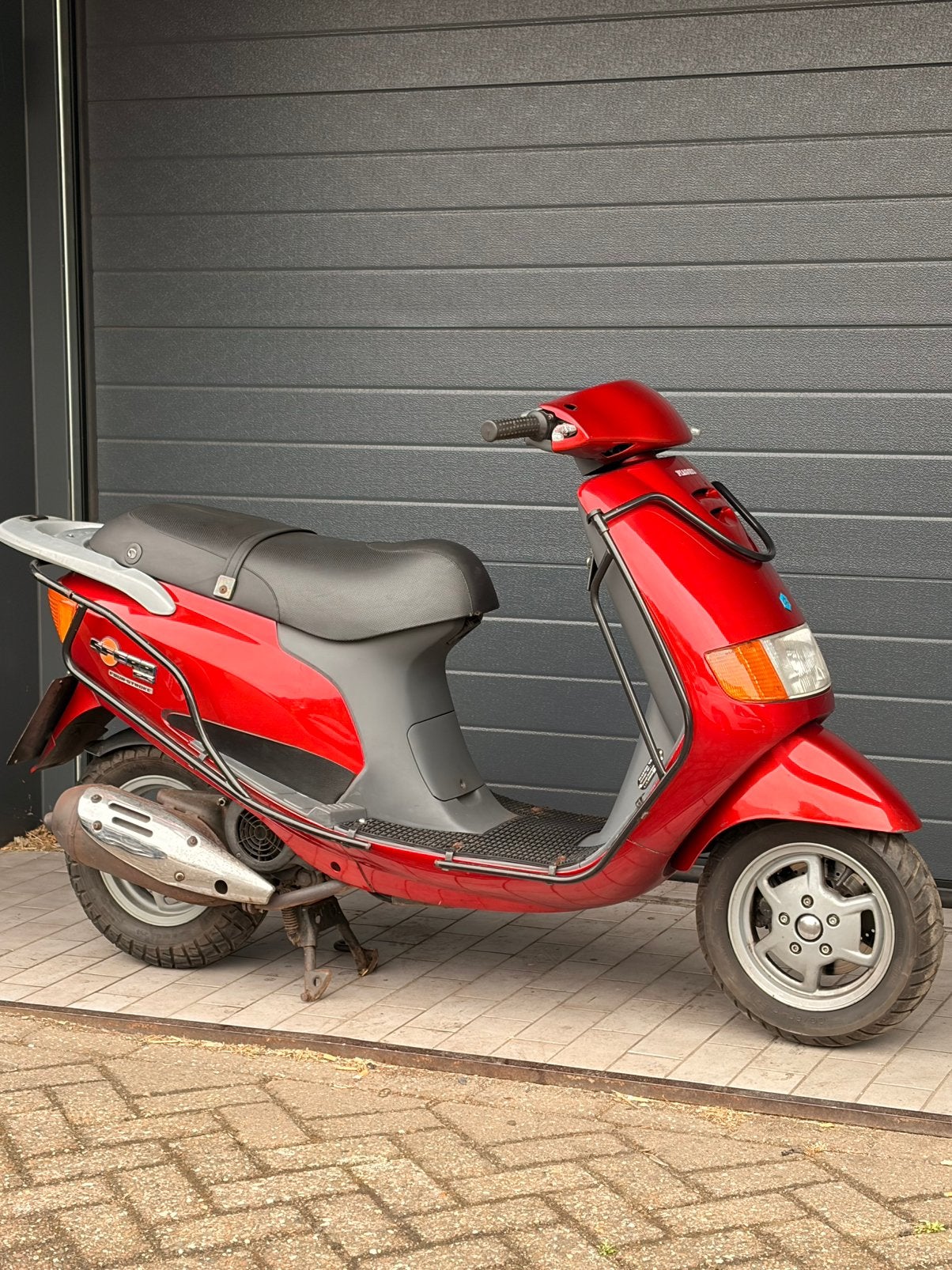 Piaggio Sfera 125cc, Fietsen en Brommers, Scooters | Piaggio, Ophalen, Zo goed als nieuw, Benzine, Overige modellen