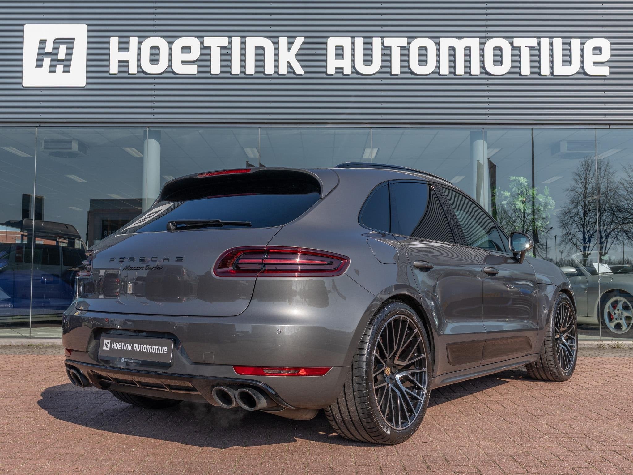 Porsche Macan 3.6 Turbo Performance Package | 530PK | RVS ui, Auto's, Automaat, Gebruikt, 120 €/maand, Vierwielaandrijving