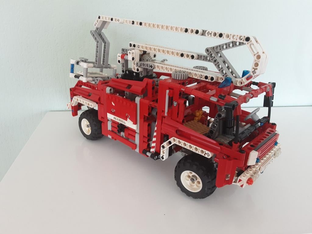 Lego  technic 8048 brandweer, Ophalen