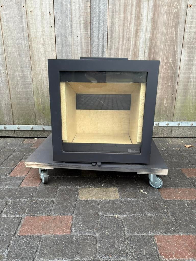Dik geurts bora wall houtkachel, Huis en Inrichting, Kachels, Zo goed als nieuw, Hangend, Houtkachel, Hout, Ophalen of Verzenden