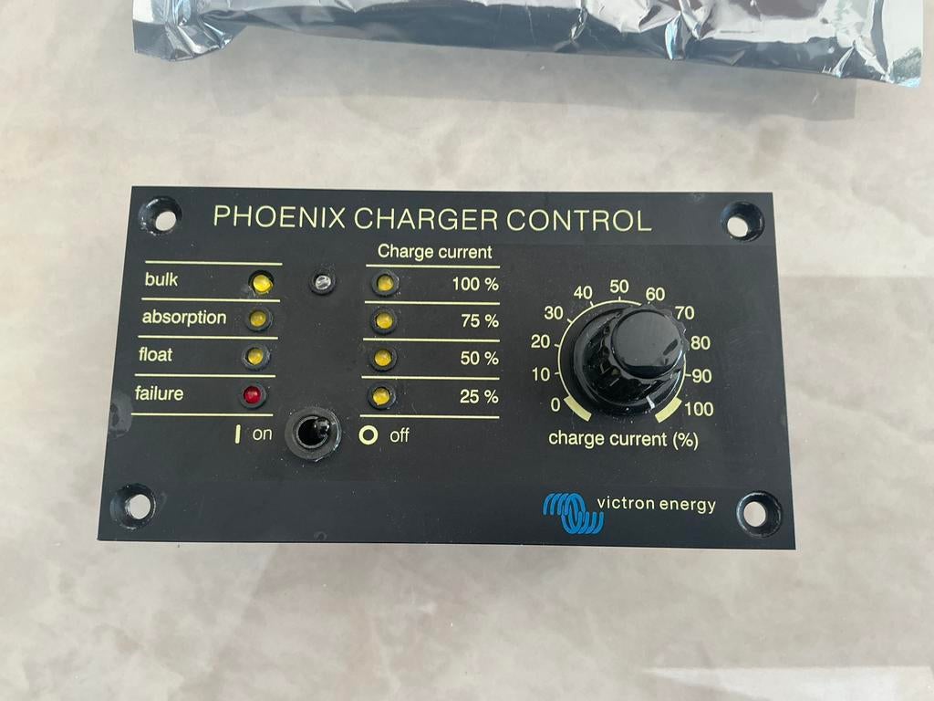 Victron Phoenix charger control, Ophalen of Verzenden, Gebruikt