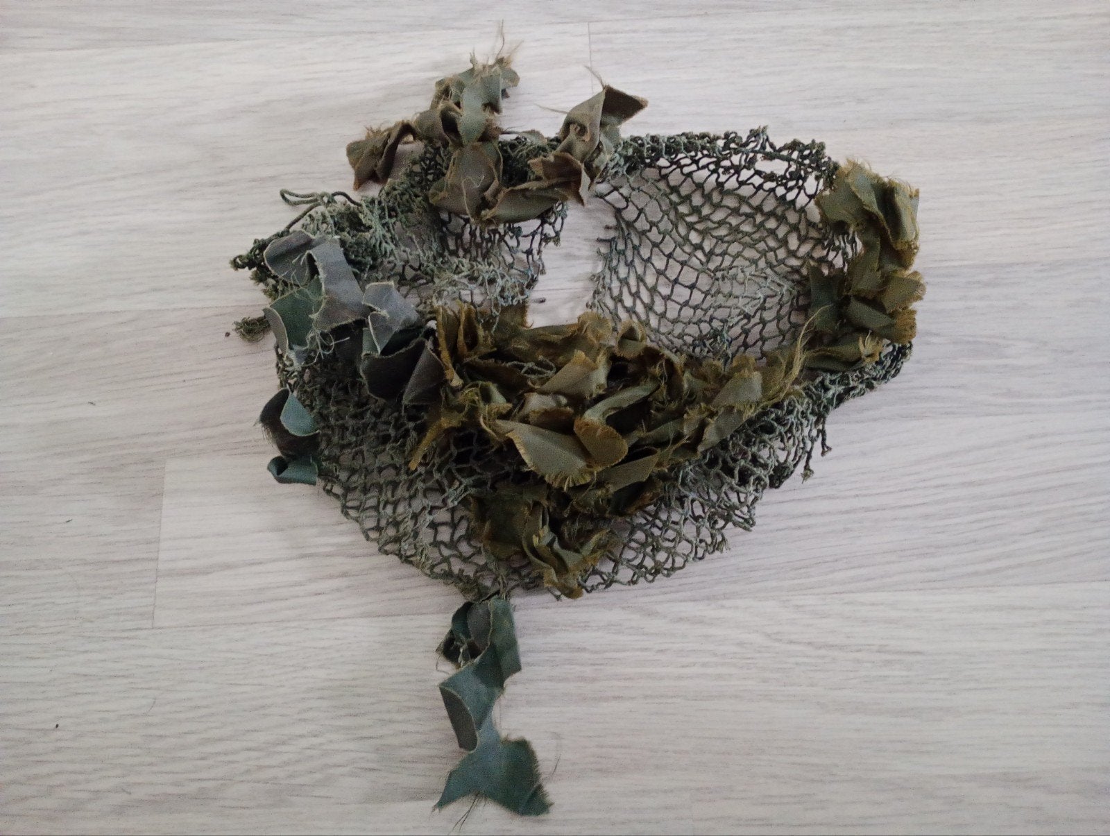Helmnet met parachute camouflage., ., Ophalen of Verzenden, ., Nederland