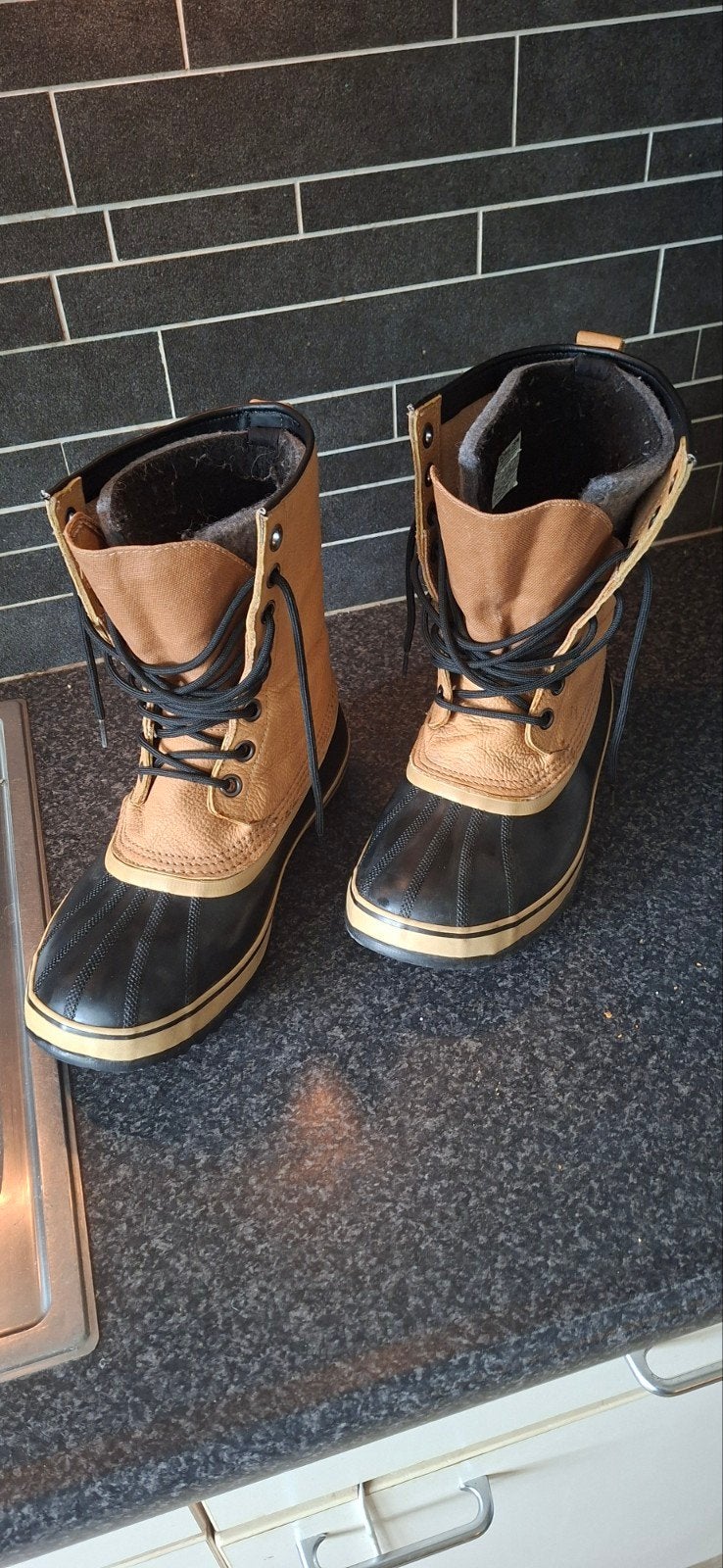 Sorel snowboots, waterproof, Caribou,  mt 44, Ophalen of Verzenden, Zo goed als nieuw, Snowboots