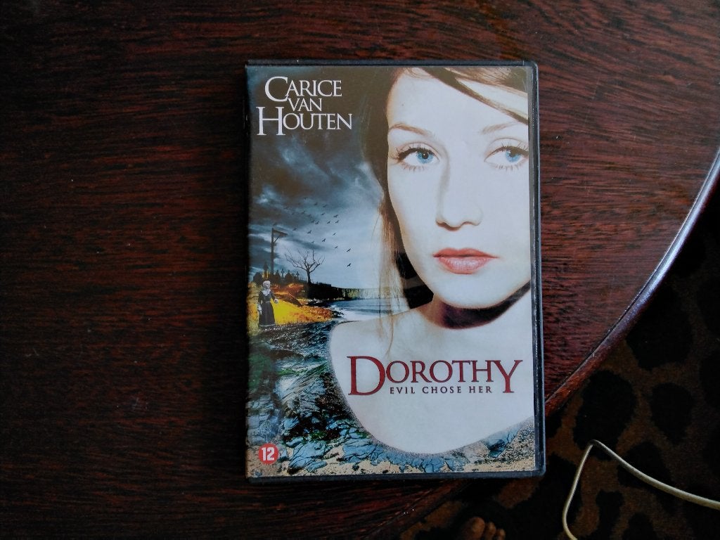 Dorothy, origineel, Engels, Nederlands, Actiethriller, Ophalen of Verzenden