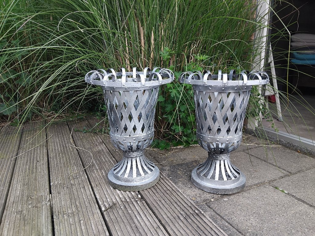 Gietijzeren vazen, Tuin en Terras, Tuinvazen, Ophalen, Gebruikt
