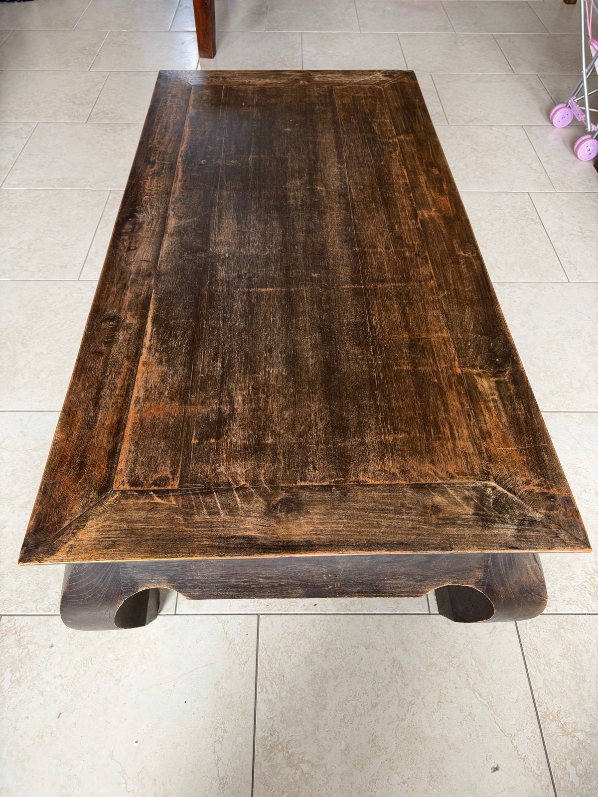 Antieke Chinese salontafel van donker hout, Ophalen