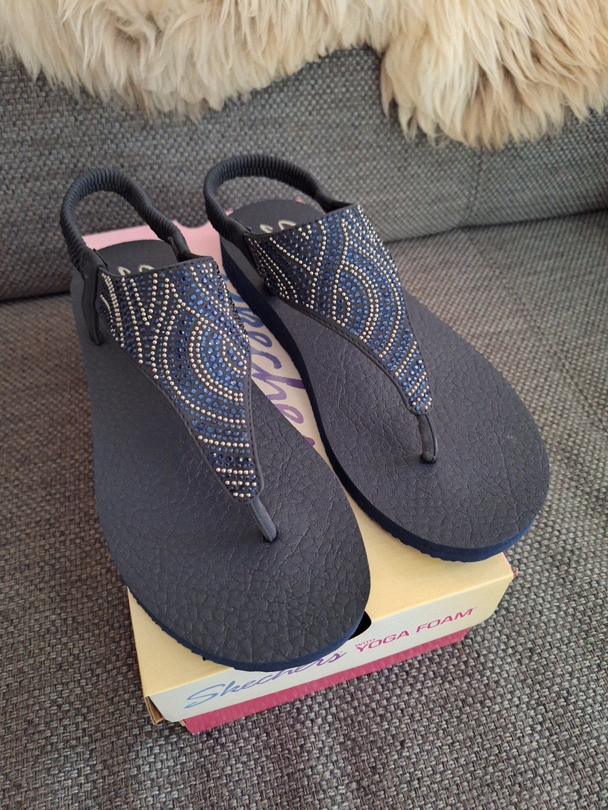 Nieuwe Skechers New Moon Sandalen/Slippers met Yogafoam, Ophalen of Verzenden