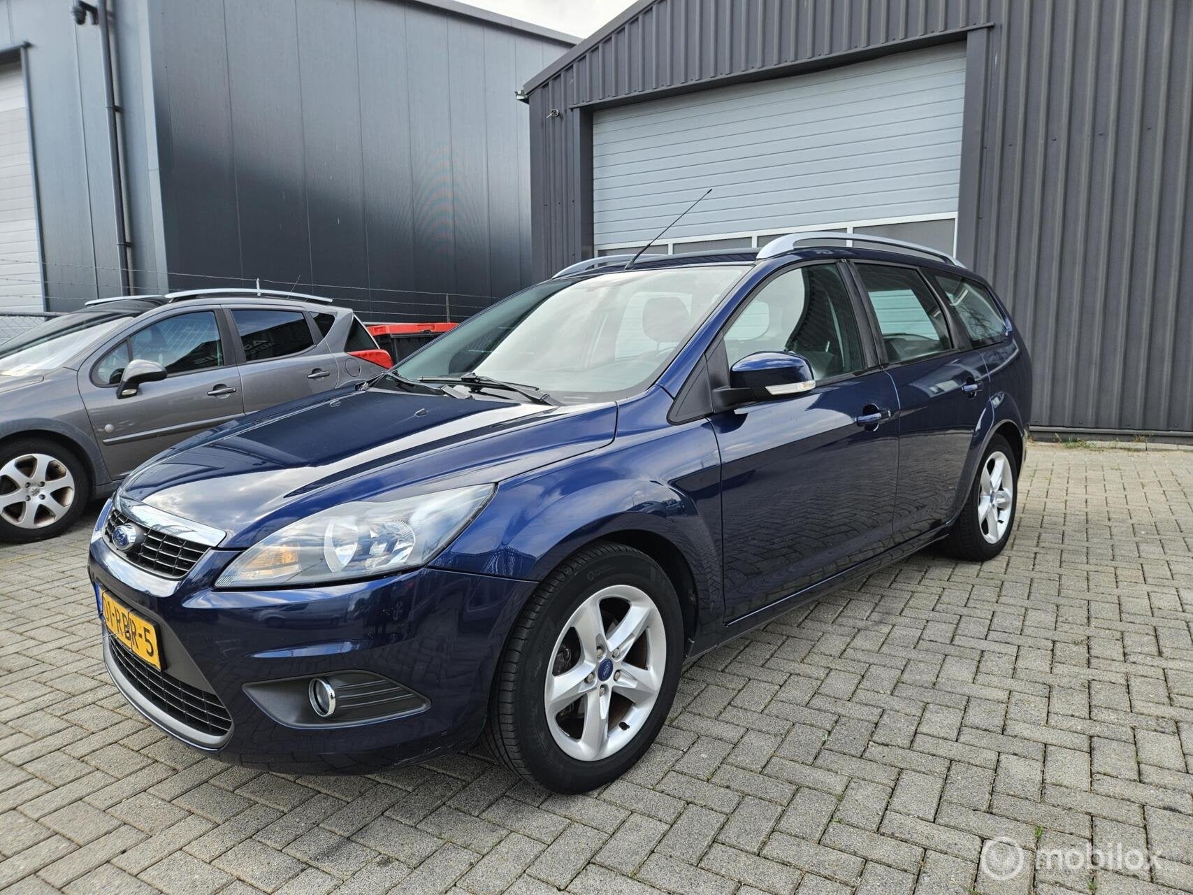 Ford Focus Wagon 1.6 Comfort AIRCO/CRUISE/TREKHAAK APK 08/20, Gebruikt, 4 cilinders, Origineel Nederlands, Handgeschakeld