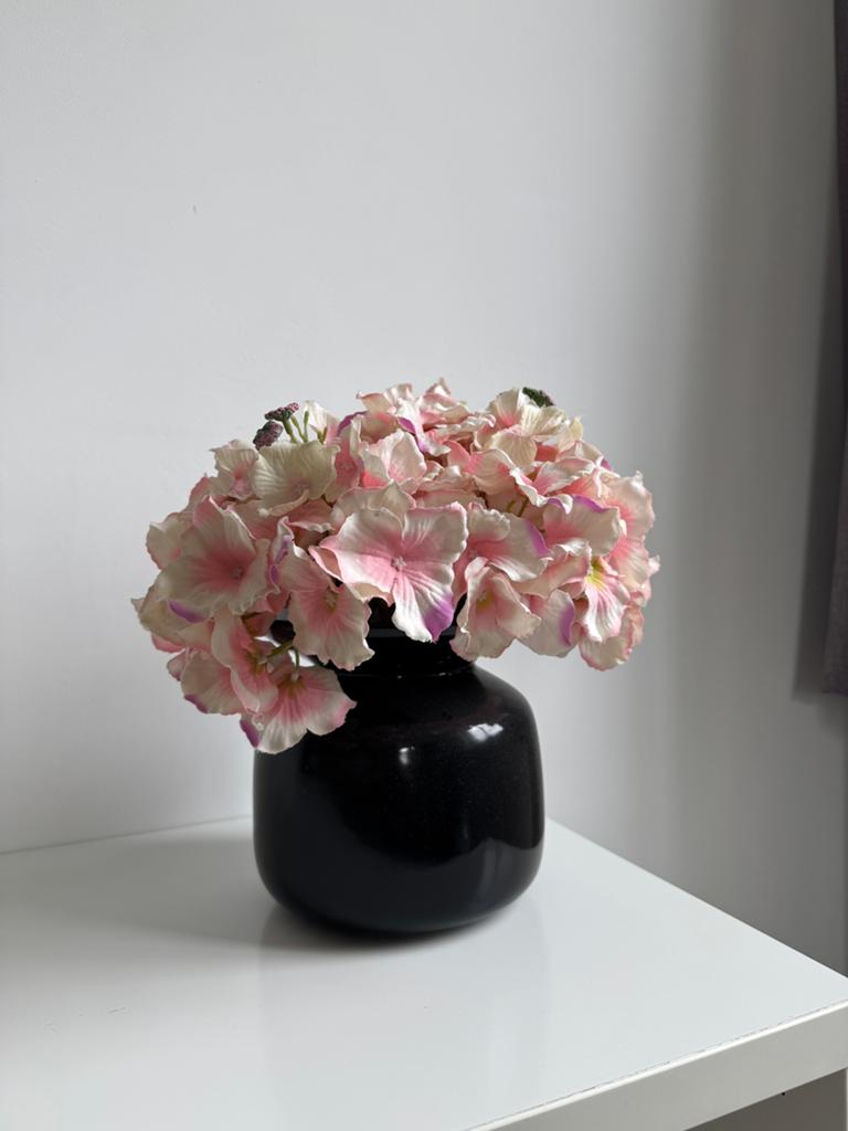 Vaas Met Hortensia Bloemen Nep, Ophalen, Zo goed als nieuw