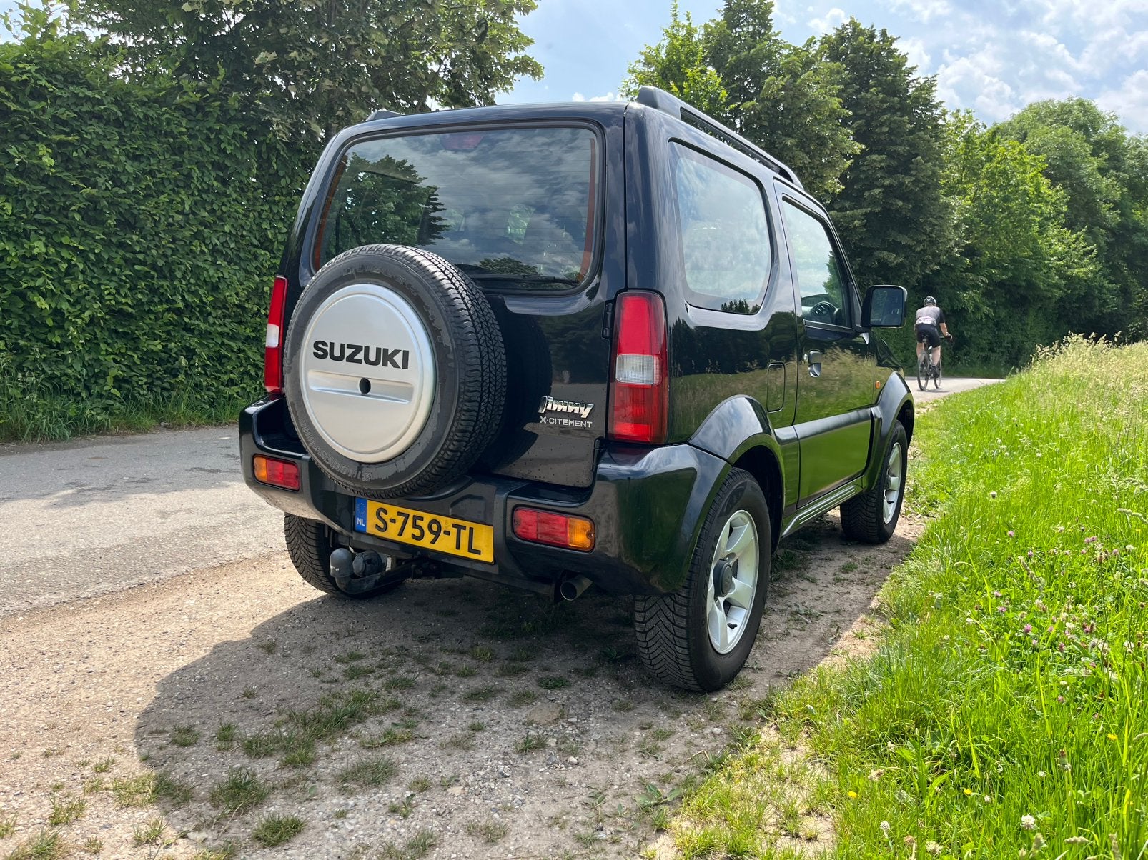 Suzuki Jimny 1.3 4WD | 129.000 km | Origineel, Auto's, Suzuki, 40 €/maand, 4 stoelen, Zwart, 14 km/l