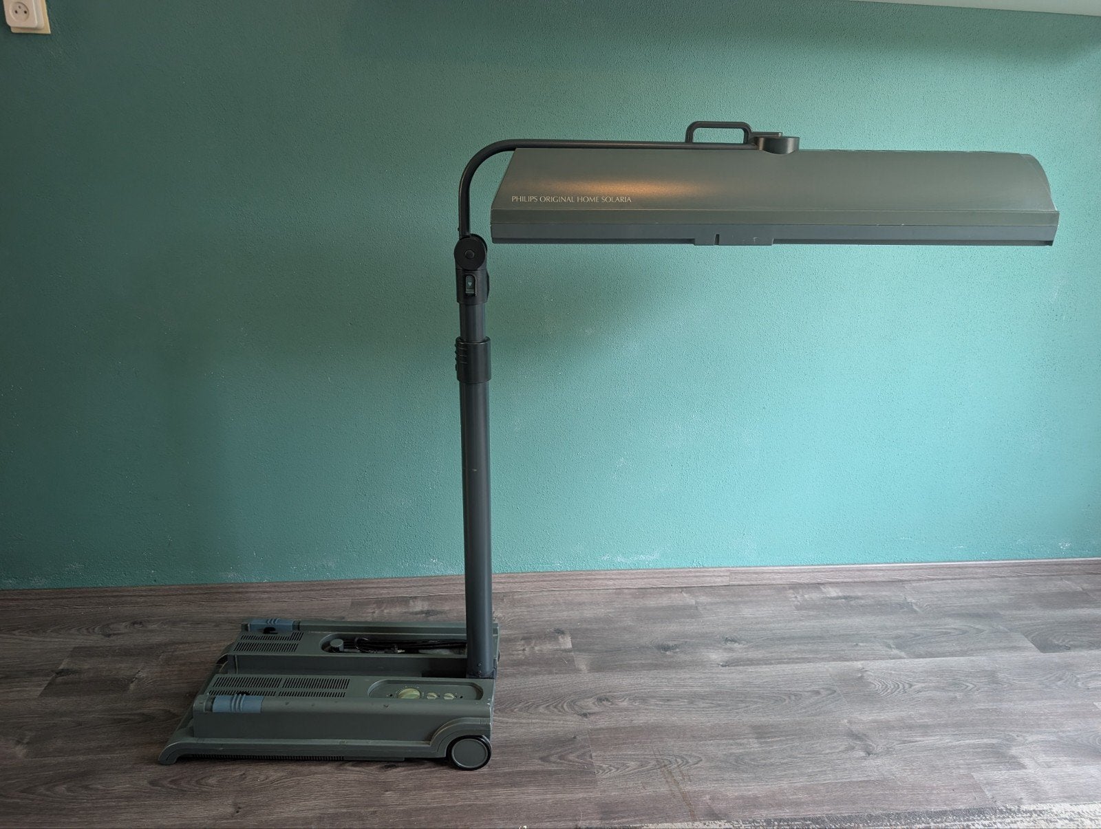Phillips zonnehemel inklapbaar verrijdbaar, Ophalen, Gebruikt, Zonnebank enkelzijdig, Minder dan 10 lampen