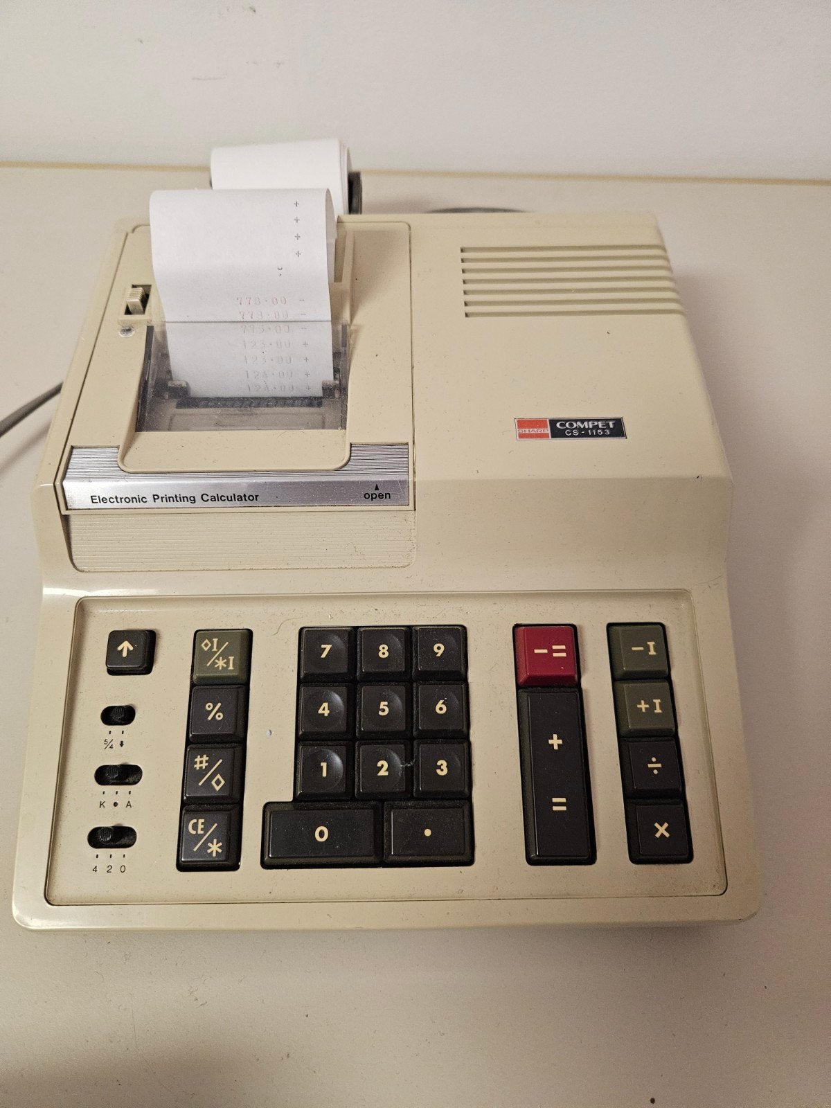 vintage administratie calculator, Computers en Software, Vintage Computers, Ophalen, Sharp
