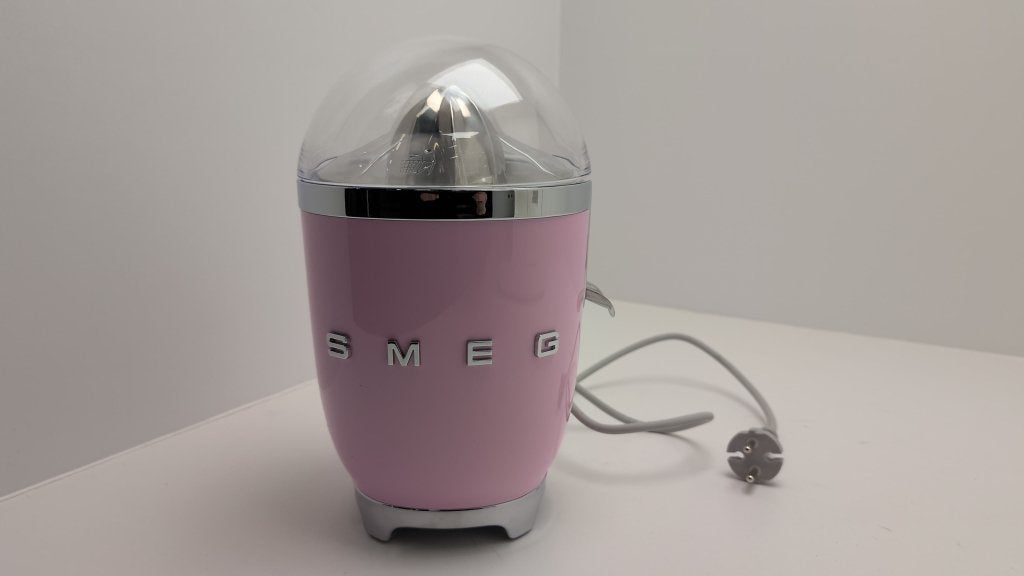 SMEG Citruspers nieuw, met bekraste afdekkap, Citruspers, Nieuw, Bruggestraat 18, Elektrisch