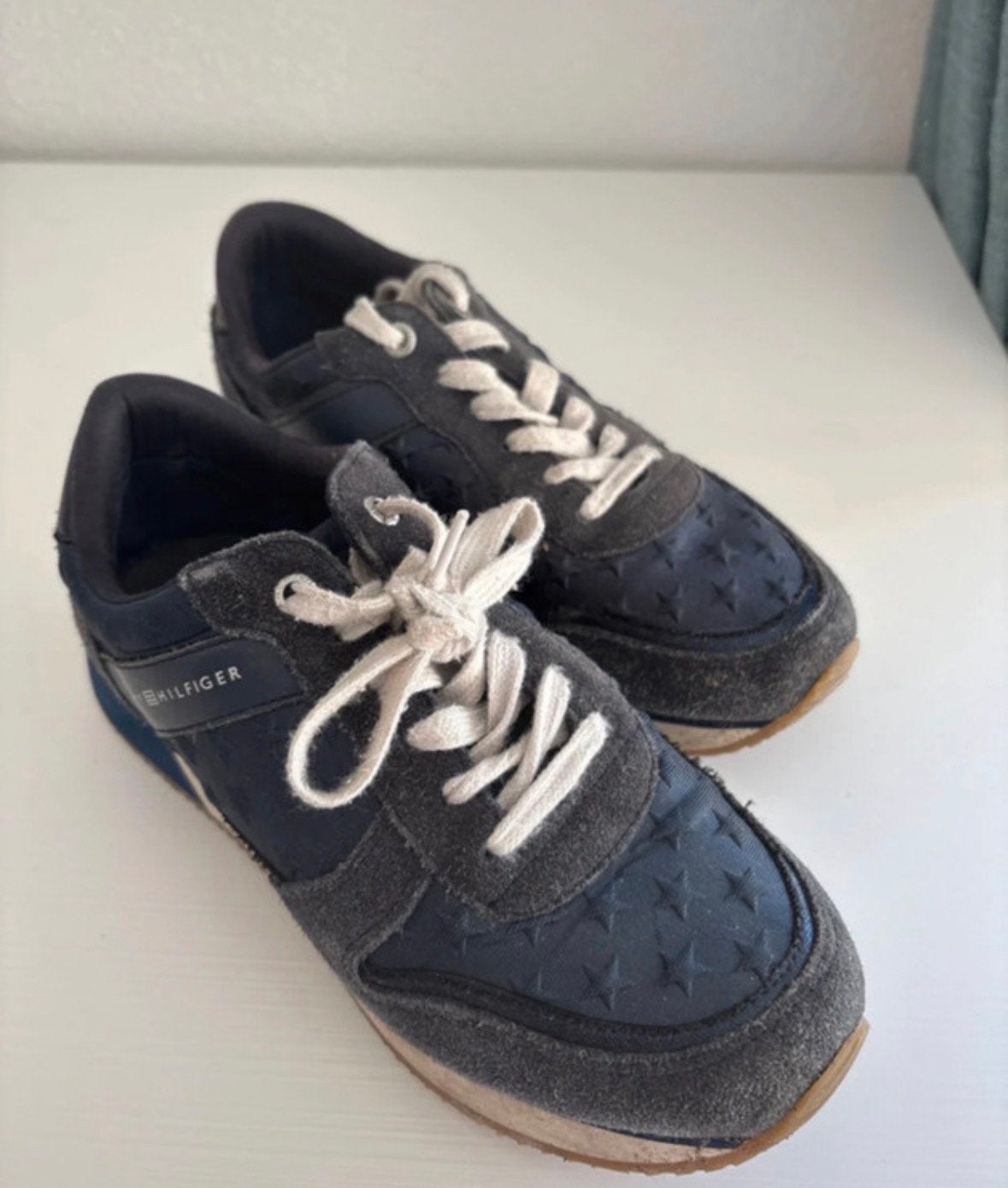 Tommy Hilfiger sneakers - Maat 37, Ophalen of Verzenden, Gedragen, Blauw, Sneakers of Gympen