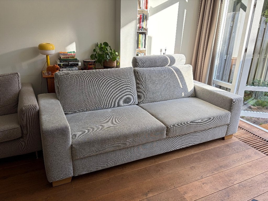 IKEA SÖRVALLEN 3 zitsbank grijs met hoofdsteun, Ophalen, 75 tot 100 cm, Zo goed als nieuw, Rechte bank
