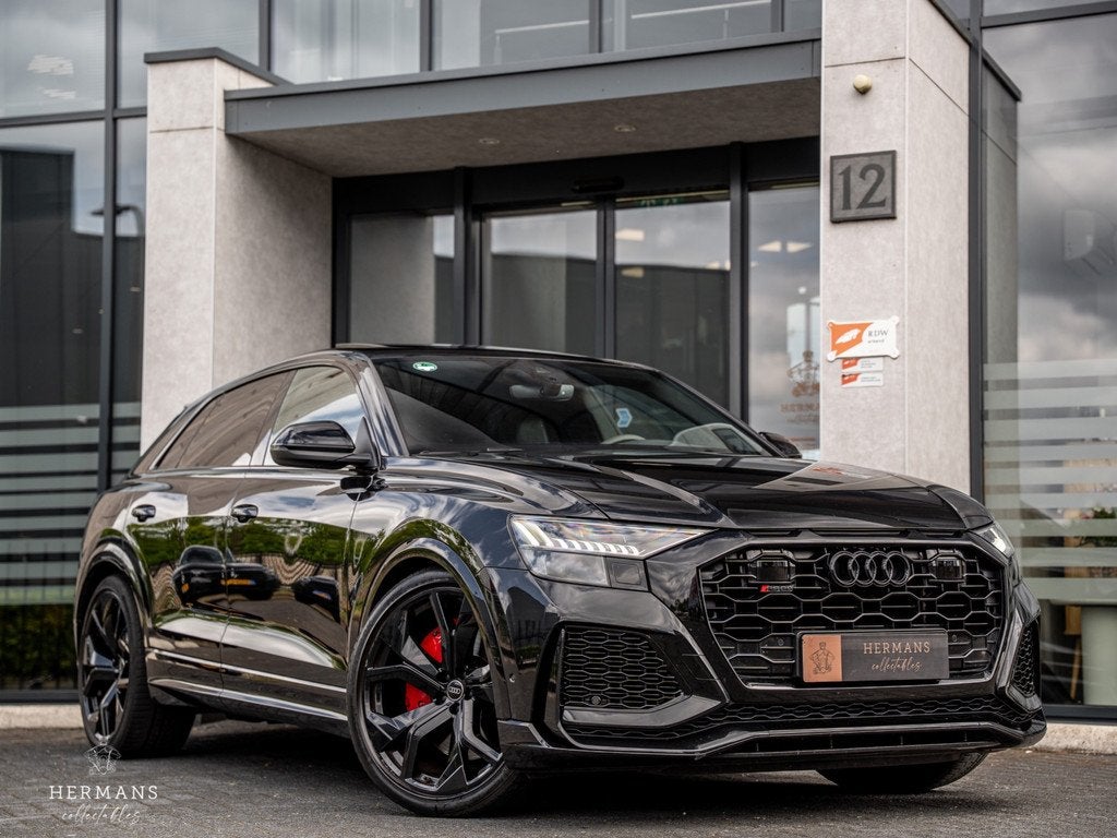 Audi RSQ8 4.0 TFSI quattro / Pano / 4-wheel steering / Venti, Auto's, Audi, Gebruikt, 600 pk, Zwart, Bedrijf