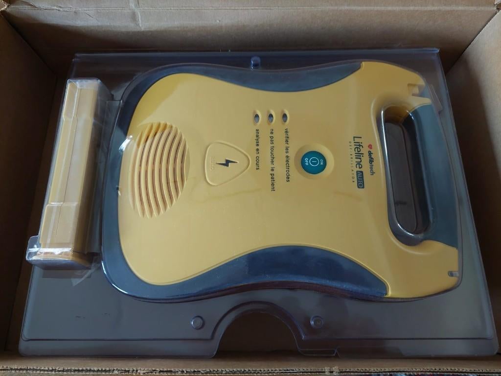 LIFELINE AED defibrillator autom. external DEFIBTECH, Ophalen of Verzenden, Nieuw
