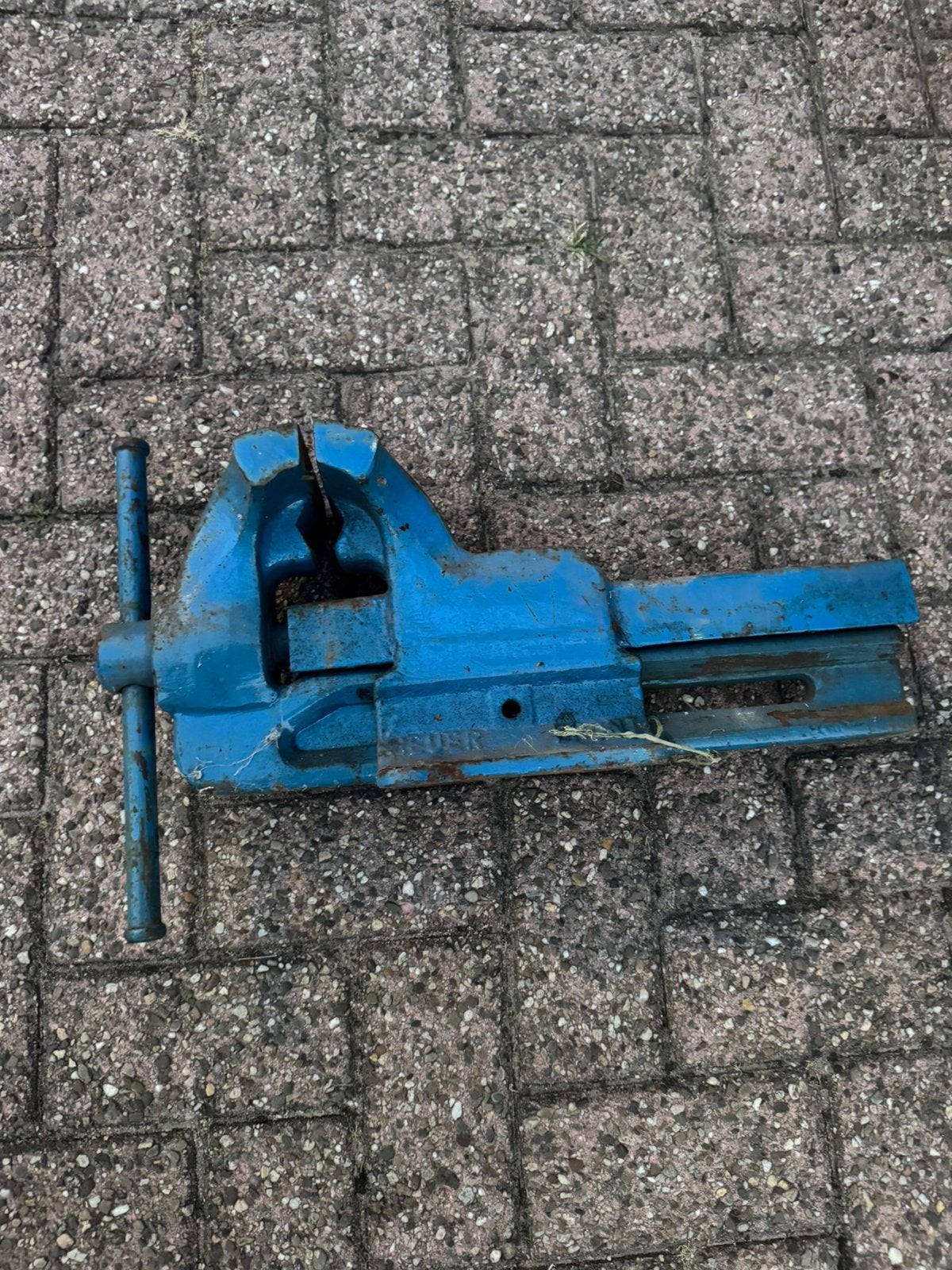 Bankschroef heuer front 150 mm 80,00 euro, Ophalen, Zo goed als nieuw