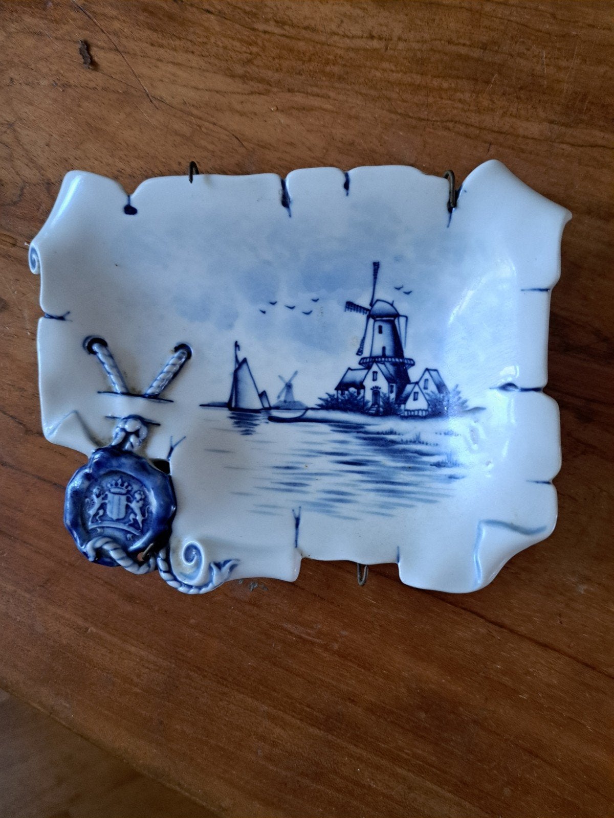 Delfts Blauw Wandbordje met Molen en Zeilschip, Ophalen of Verzenden