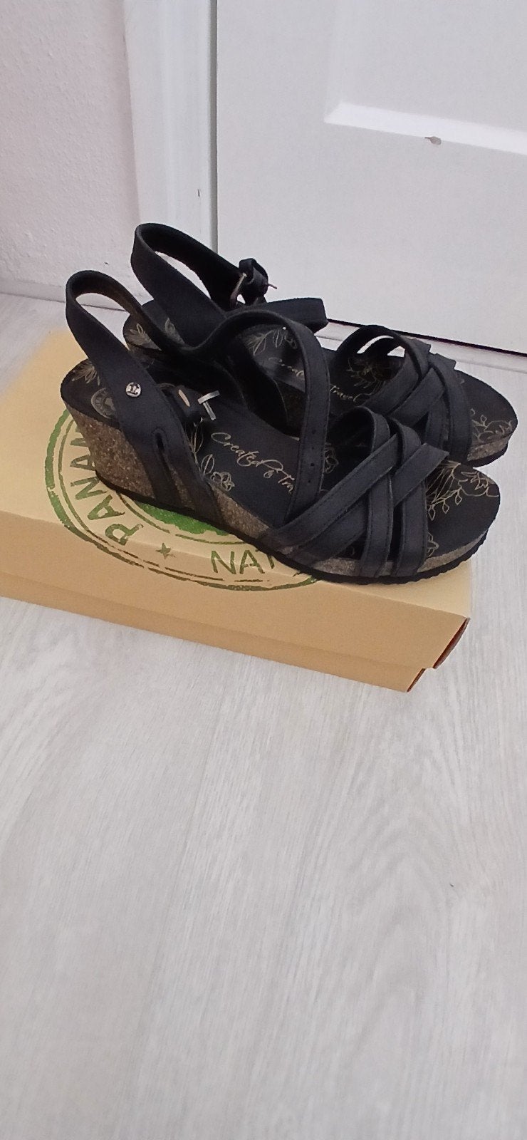 Nieuwe zwarte leren panama jack sandaal met sleehak mt 38, Kleding | Dames, Schoenen, Zwart, Nieuw, Panama Jack, Sandalen of Muiltjes