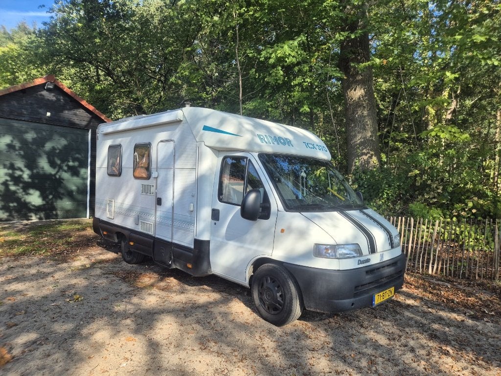 Fiat Ducato Rimor TCX 270 | 4 slaapplaatsen | APK sept 2027, Raamblindering, Standaard zit, Fiat, Particulier