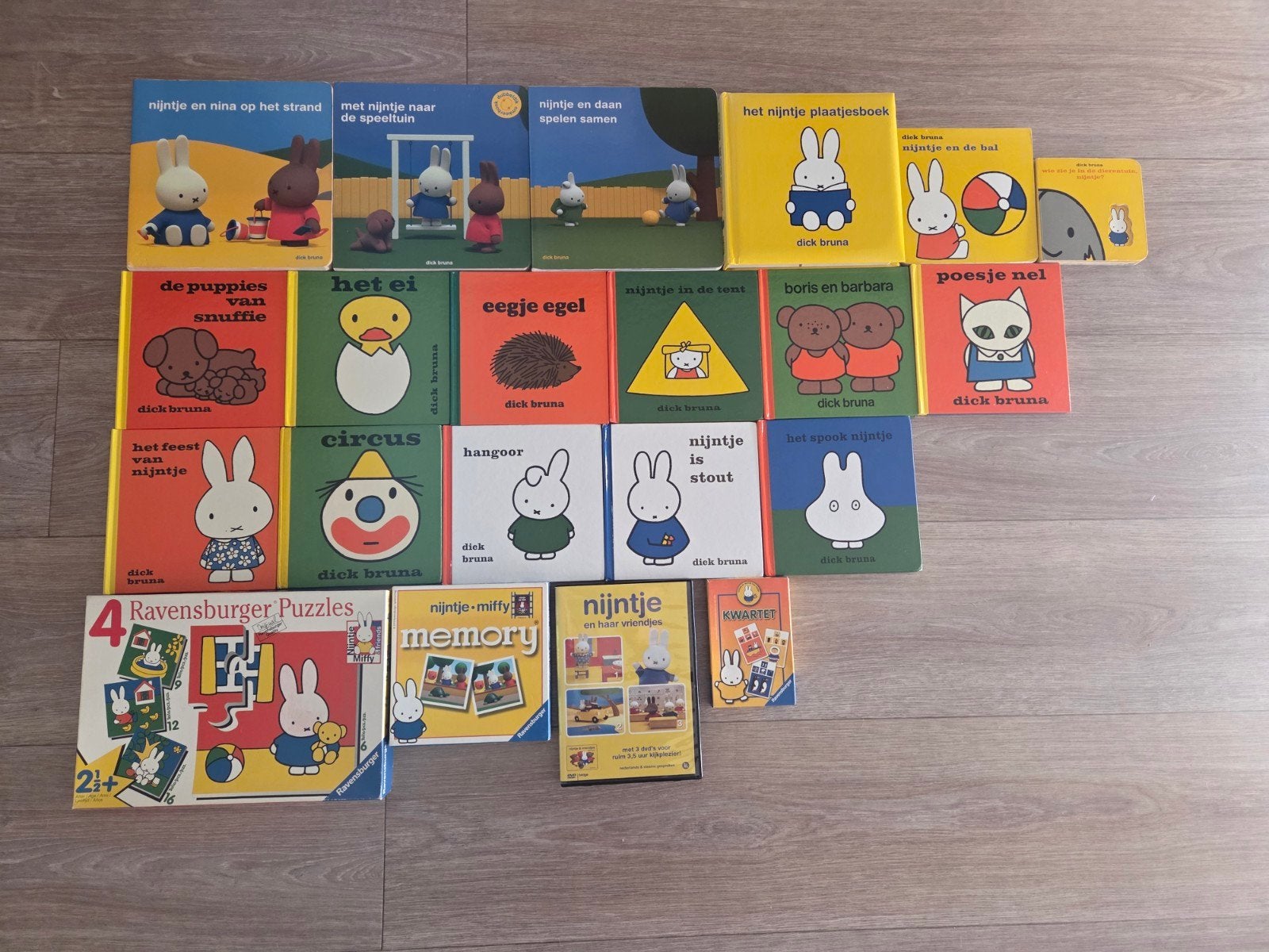 Groot Nijntje pakket: boeken, DVD en spellen, Ophalen of Verzenden, Gelezen, Dick Bruna, 2 tot 3 jaar