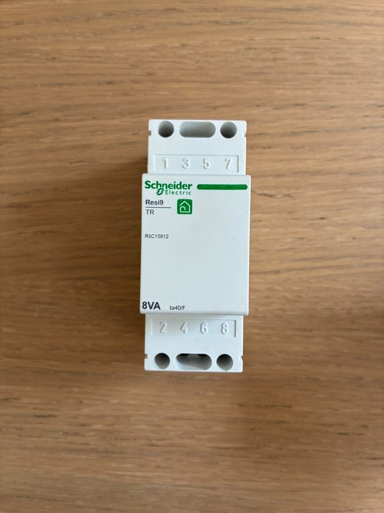 Schneider Electric Resi9 TR R9C15812 Beltrafo, Ophalen, Zo goed als nieuw, Schneider Electric, Omvormer