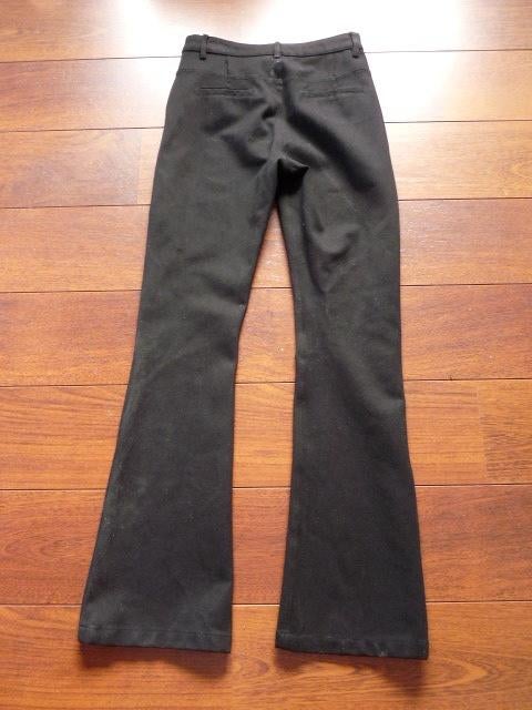 Mooie zwarte broek uitlopende pijp van Florez, mt 34, Zwart, Ophalen of Verzenden, Zo goed als nieuw, Maat 34 (XS) of kleiner