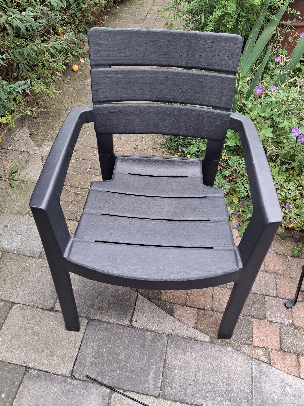 8x tuinstoel stapelbaar (merk allibert) met Inklapbaar tafel, Ophalen, Kunststof, Stapelbaar