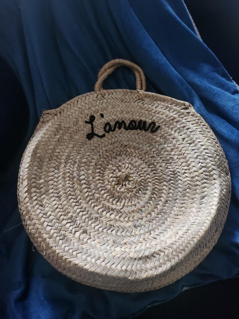 Rieten tas, Ophalen