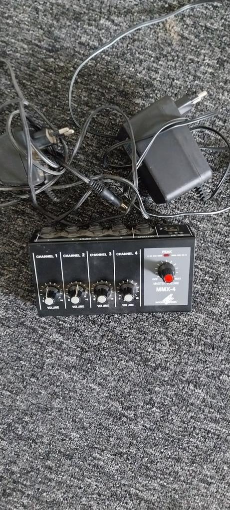 Monacor MMX-4 4-kanaals mini mixer, Ophalen of Verzenden, Gebruikt, Minder dan 5 kanalen