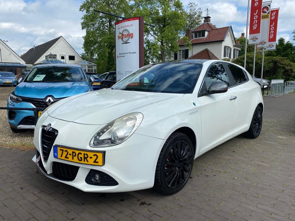 Alfa romeo GIULIETTA 1.4 T DISTINCTIVE 170PK / AIRCO-ECC / C, Voorwielaandrijving, Euro 5, Gebruikt, 4 cilinders