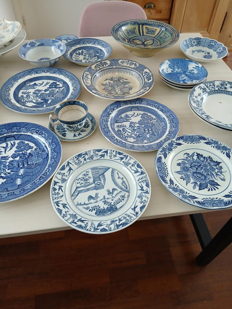 Divers antiek, Antiek en Kunst, Antiek | Porselein, Ophalen of Verzenden