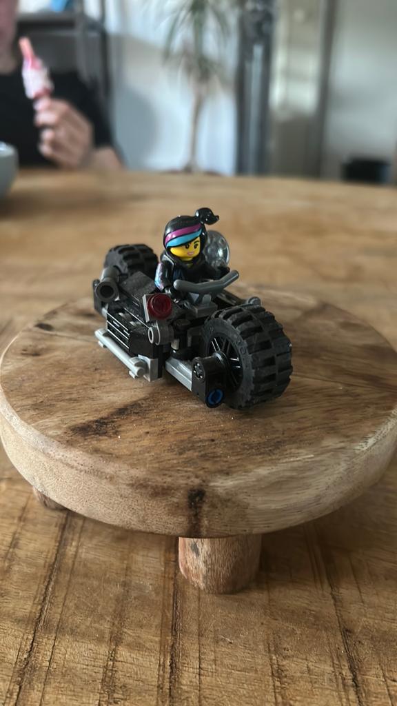 Lego minifiguur lucy 70819, Ophalen of Verzenden, Zo goed als nieuw, Poppenhuis