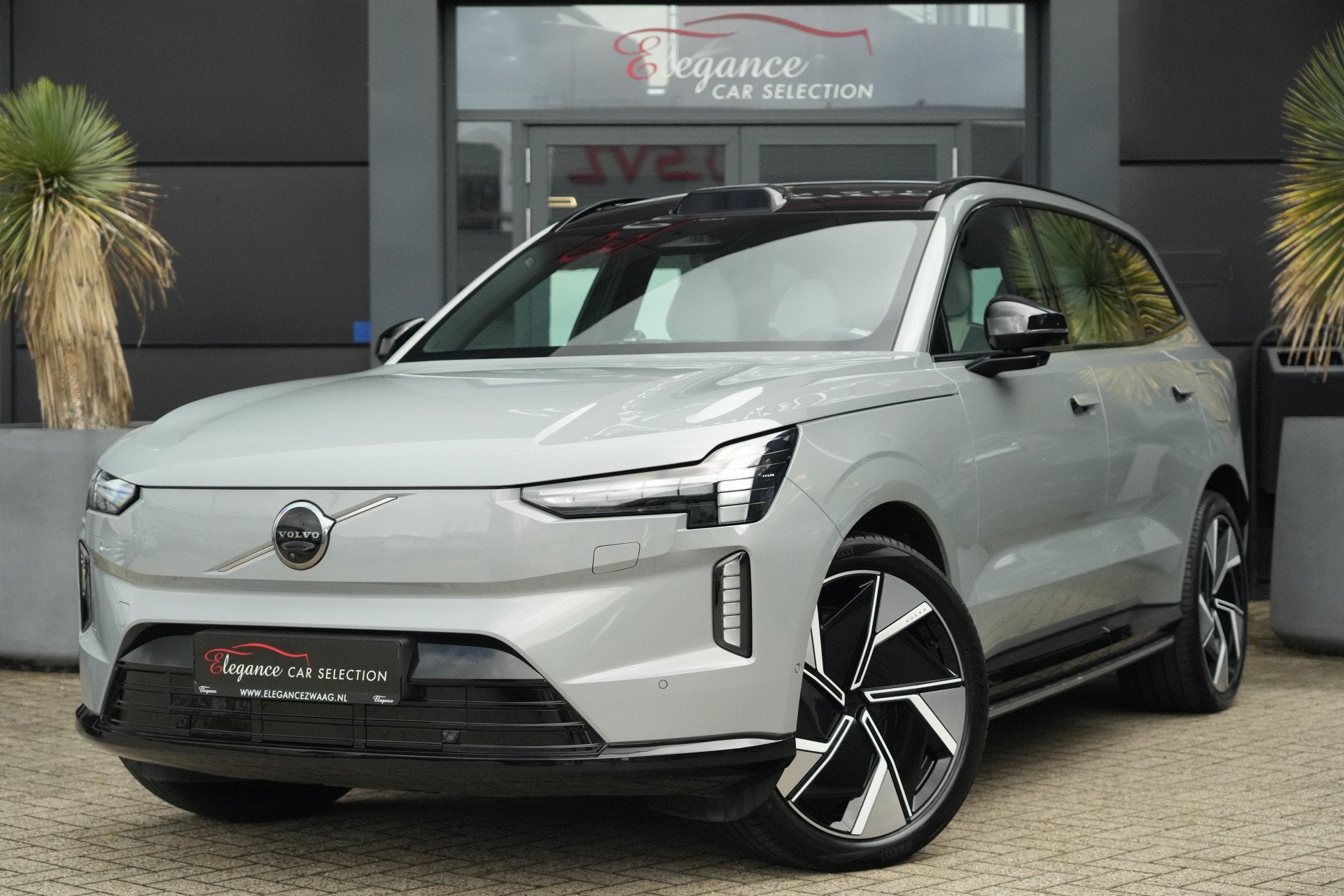 Volvo EX90 Twin Motor Ultra 7p. 111 kWh 408pk Panoramadak/Pi, Auto's, Volvo, Automaat, Stof, Gebruikt, 7 stoelen