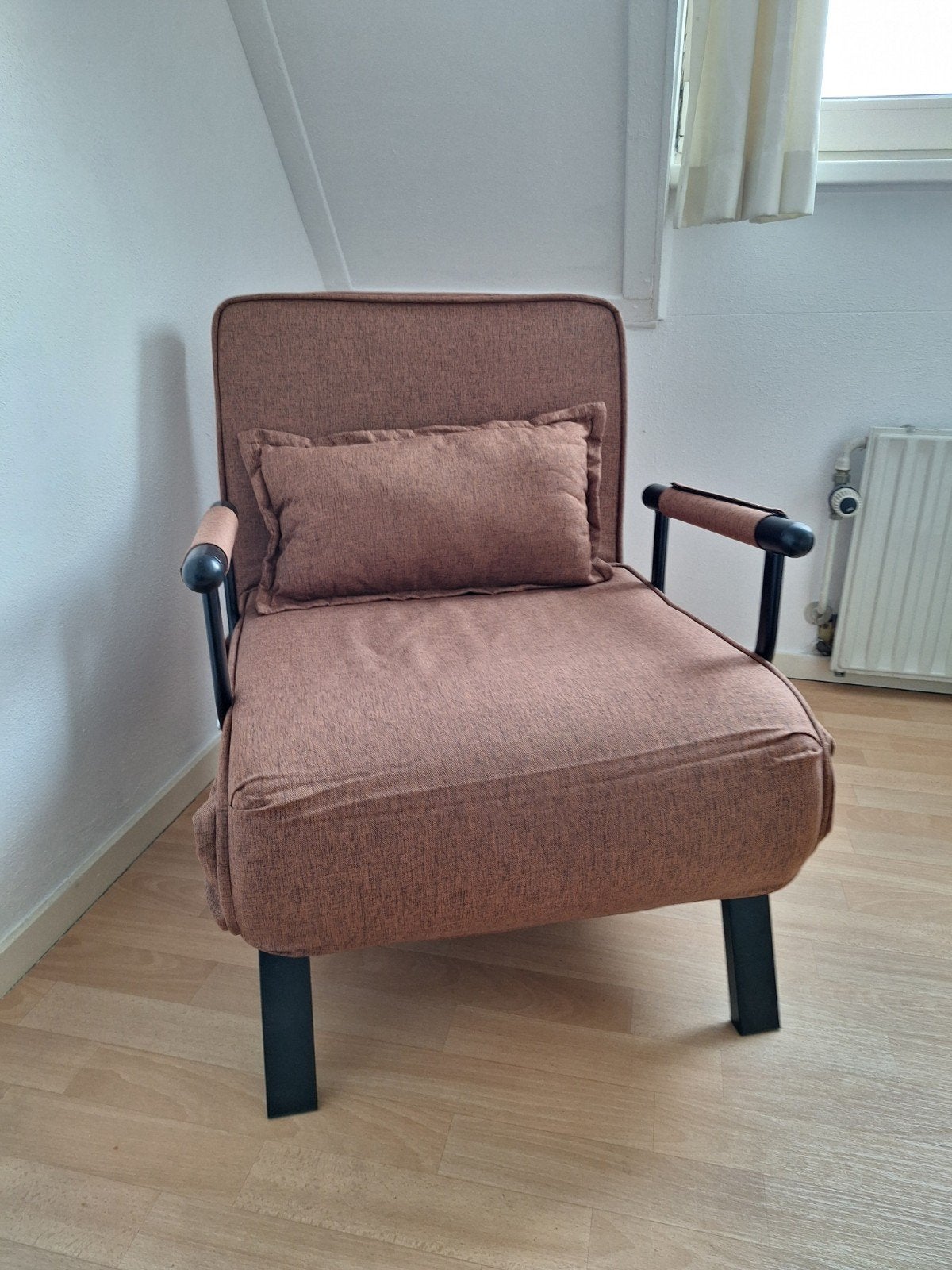 Zo goed als nieuwe slaapstoel / logeerbed, Ophalen, Eenpersoons, Bruin, Zo goed als nieuw