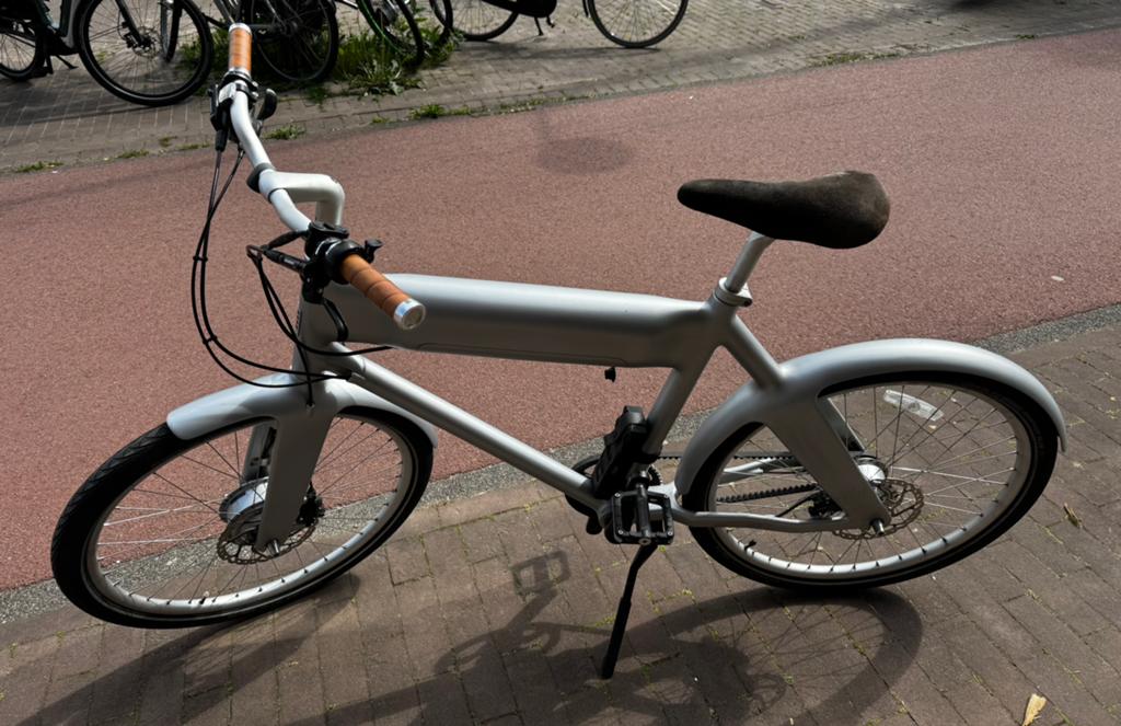 Biomega OKO klassieker: Lichtgewicht Carbon E-bike stadfiets, Ophalen, Nieuw, 50 km per accu of meer, Overige merken