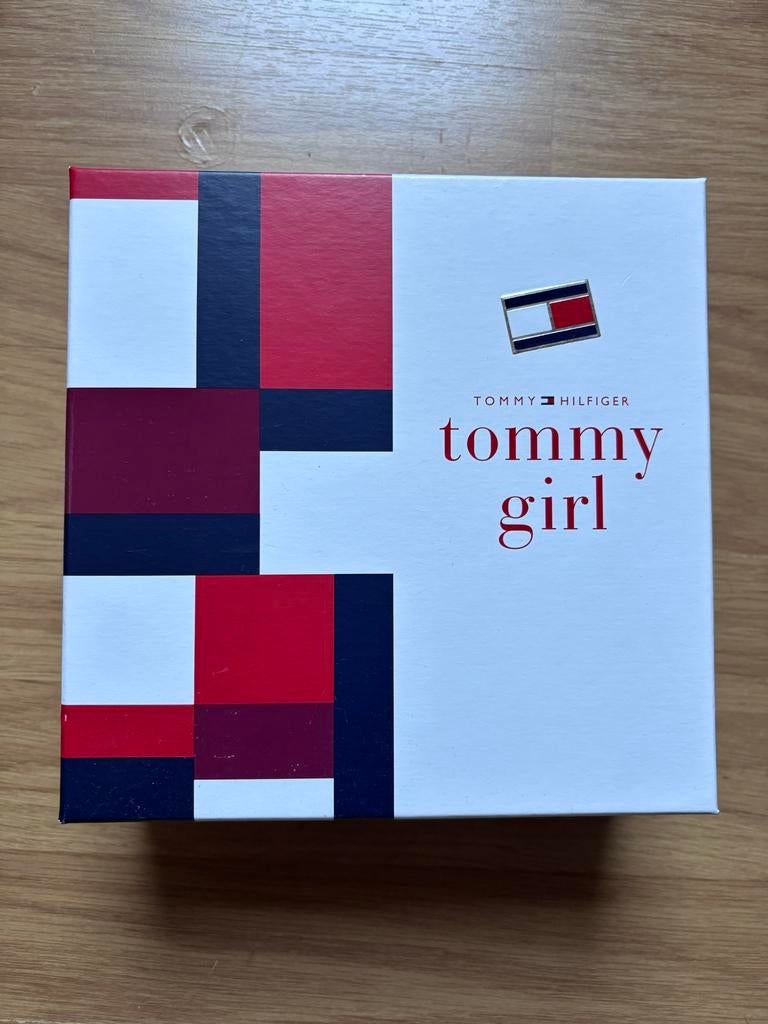 Tommy Girl cadeauset - Eau de Toilette & Body Lotion, Ophalen of Verzenden, Nieuw