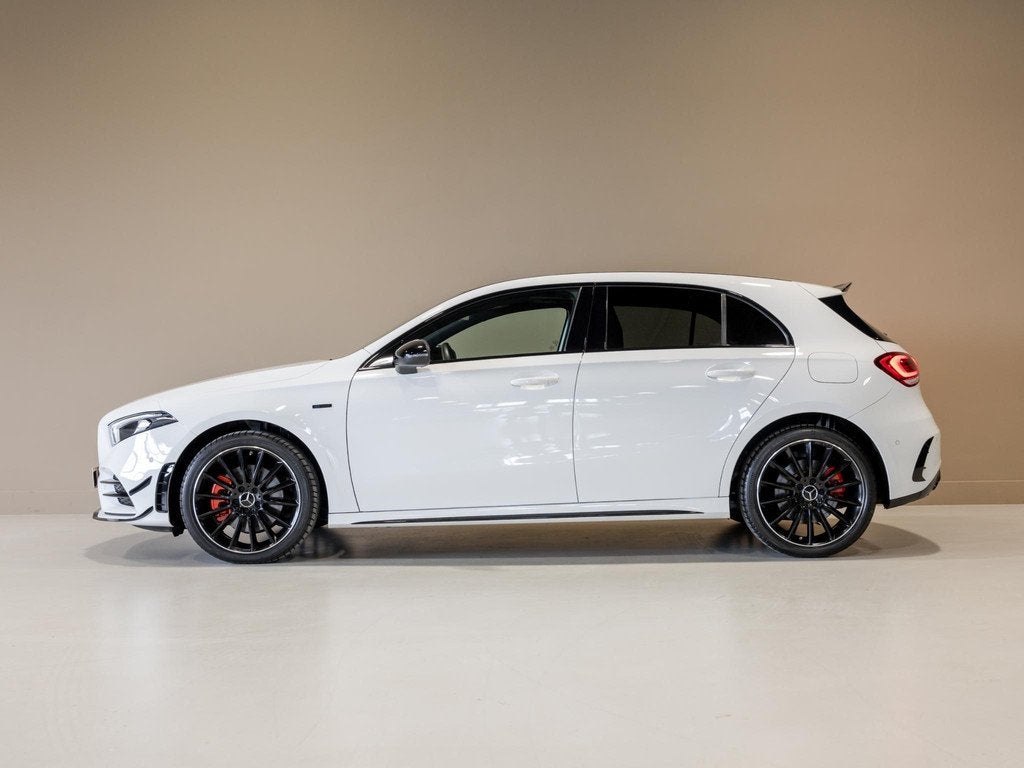 Mercedes-Benz A-klasse 250 e Business Solution AMG Limited /, Auto's, Mercedes-Benz, Gebruikt, 4 cilinders, Leder en Stof, Wit