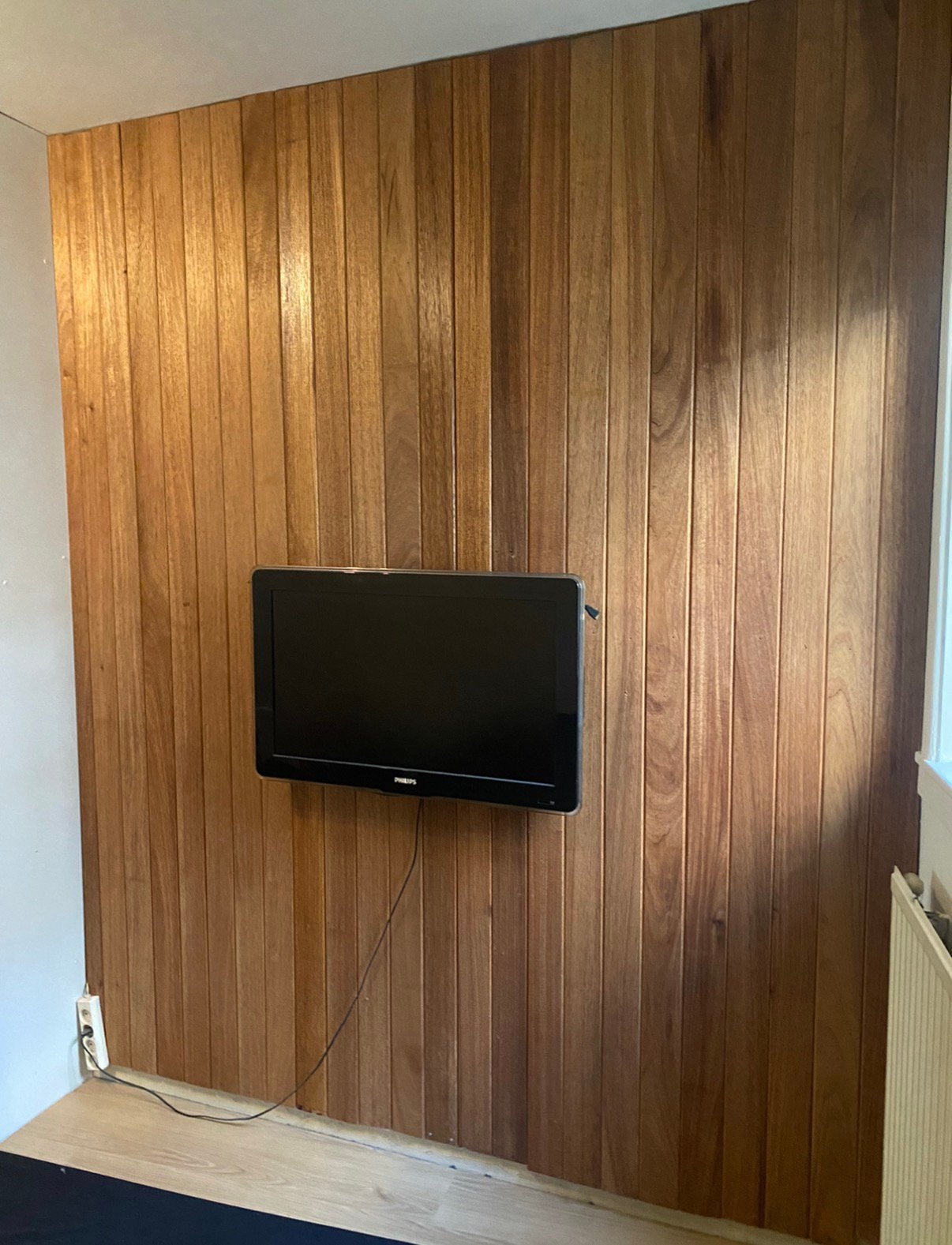 Houten wand / Cinewall, Doe-het-zelf en Verbouw, Ophalen, Minder dan 25 mm, Plank, Minder dan 200 cm