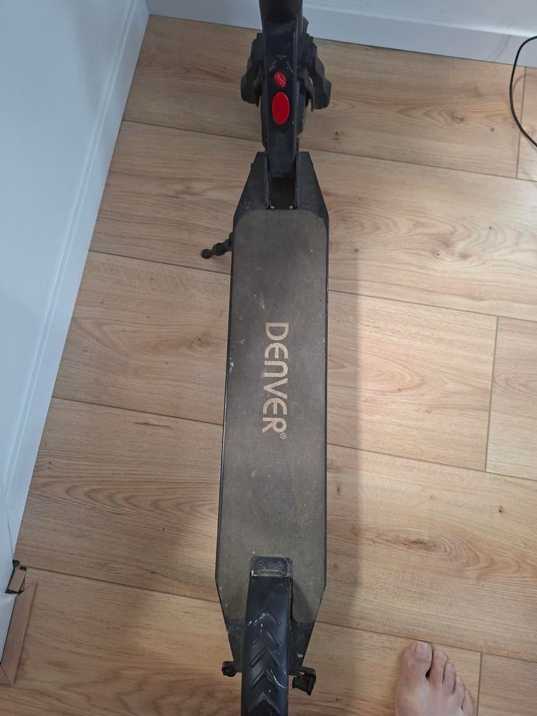 Denver MK2 elektrische step met oplader, deels defekt, Ophalen of Verzenden