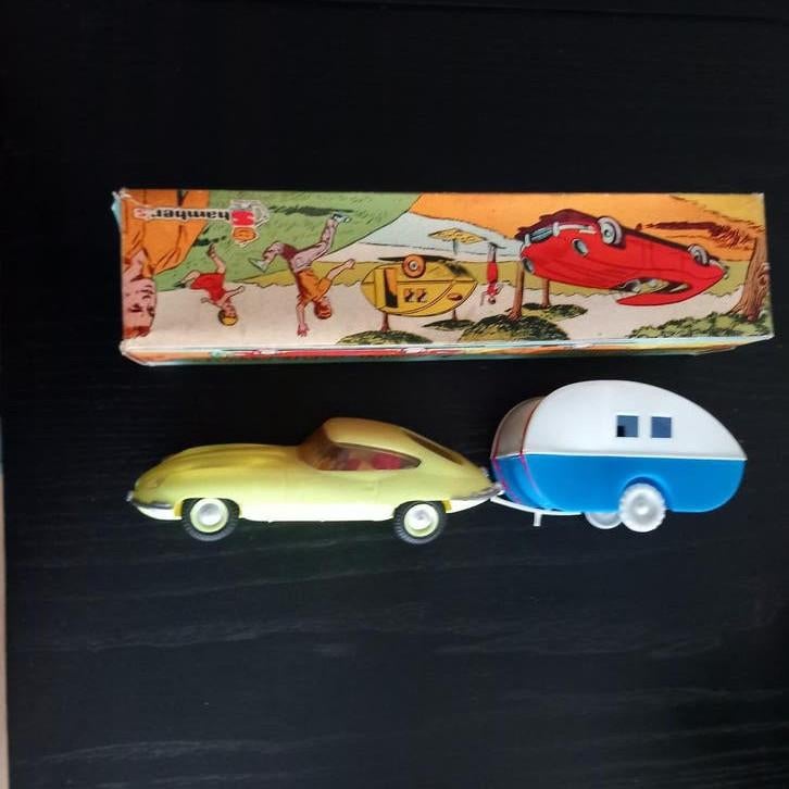 Jaguar E-type coupe met caravan plastic, Hobby en Vrije tijd, Modelauto's | 1:24, Ophalen of Verzenden, Overige merken