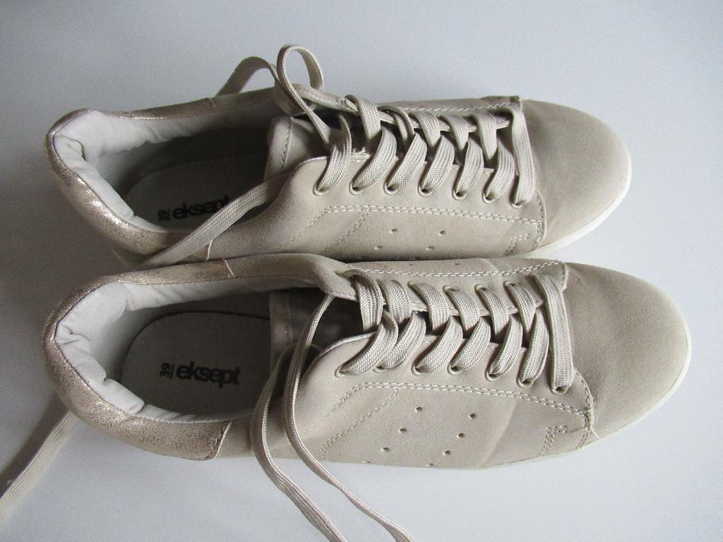 Schoenen  beige met goudkleur, Kleding | Dames, Schoenen, Ophalen, Beige, Eksept, Sneakers of Gympen