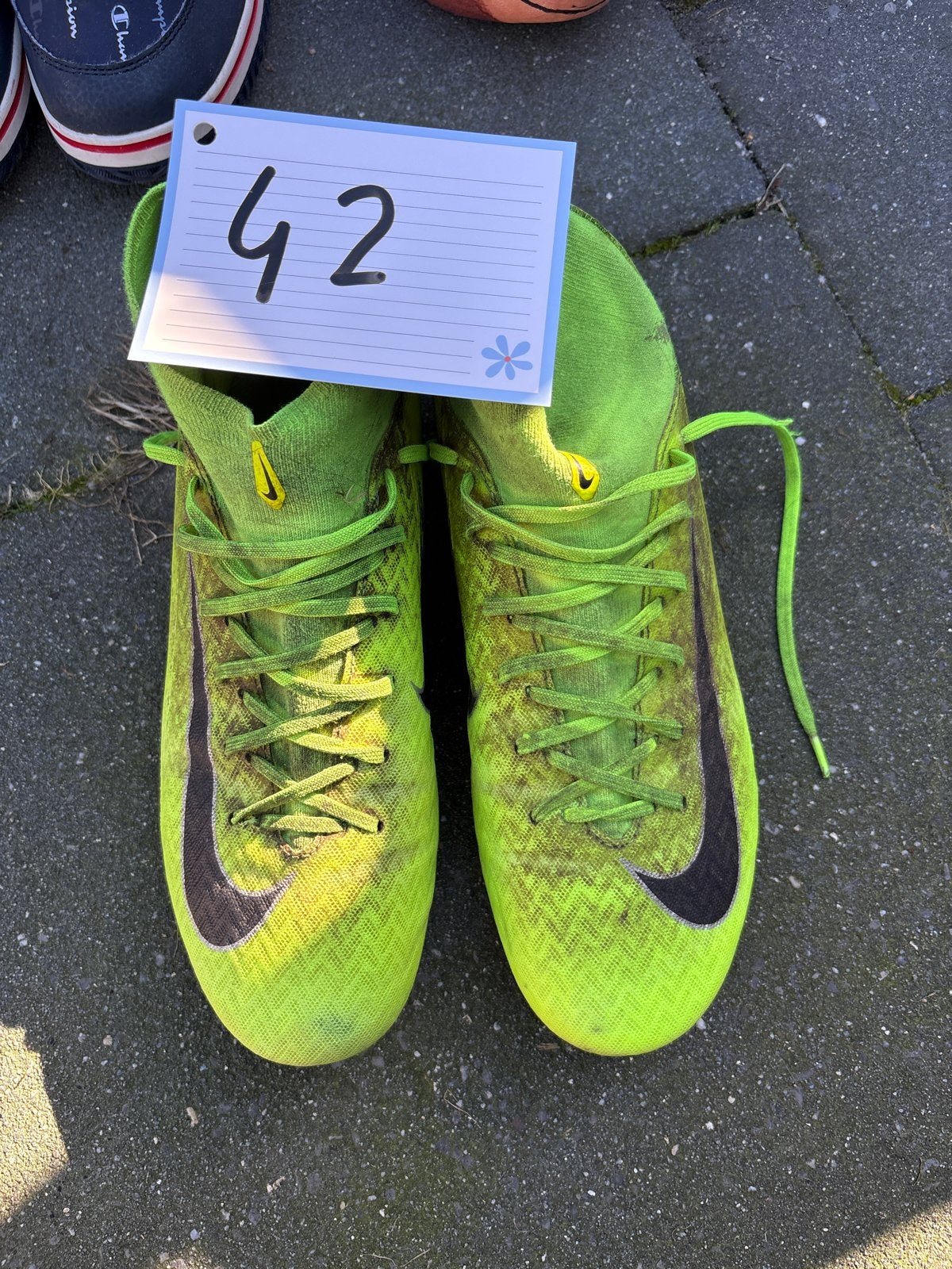 Nike voetbalschoenen maat 42 - Gebruikt, Ophalen of Verzenden, Gebruikt, Schoenen